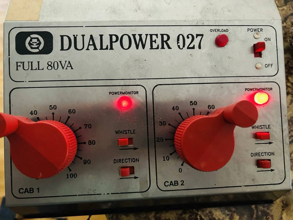 MRC Dualpower O27 Doble Tren Transformador Diseño COMPLETO 80 VA Ferrocarril Ferrocarril Ferrocarril Juguete Foto 1 de 4