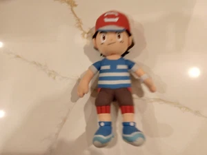 2016 Japan Pokemon Center Plüschtier Ash Ketchum Satoshi Sekiguchi USA Verkäufer selten - Bild 1 von 7