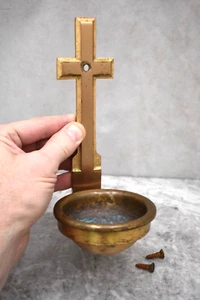 Fuente de agua bendita de bronce usada, montada en la pared, 9" ht. (CU178) chalice co - Imagen 1 de 8