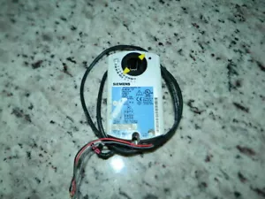 ACTUADOR AMORTIGUADOR ELÉCTRICO SIEMENS GLB161.1P AL AIRE LIBRE GIRATORIO DE RETORNO SIN RESORTE - Imagen 1 de 3