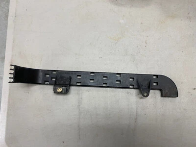 Soporte guía cable bujía BMW 84-91 12121721717 318i 325i 325ix E30 #917E Foto 1 de 3