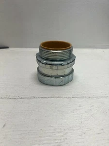 Bridgeport 2-1/2  STEEL EMT/RIDGE Compression Connector for EMT/RIGID/IMC - Picture 1 of 3