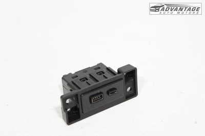 2024-2025 CHEVROLET TRAX CONSOLA CENTRAL TRASERA PUERTO USB ENCHUFE HUB OEM Foto 1 de 4