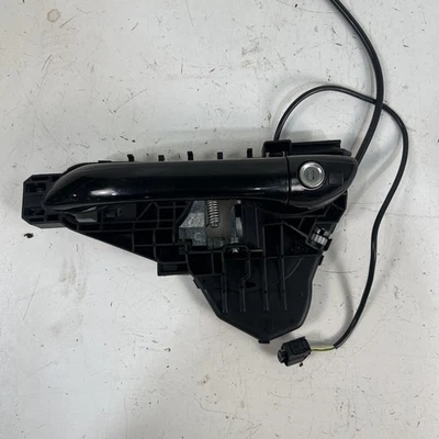 Manija de puerta exterior delantera izquierda Mercedes-Benz ML350 2006-2011 A1647600134 OEM Foto 1 de 4