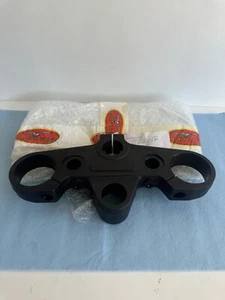 MOTO GUZZI TOP TRIPLE TREE BAR CLAMP MOUNT V11 Café/Ballabio ´03-05 GU01493180 - Picture 1 of 8