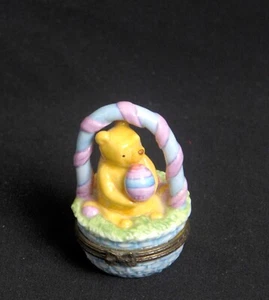 Disney Winnie the Pooh Easter Basket Trinket Box Midwest Cannon Falls Design - Imagen 1 de 5