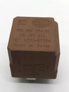 GM HELLA 5 BLADE 12V RELAY BROWN 4RD 007 794-05 / 90 491 314 / PBT-GF20 - Picture 1 of 3
