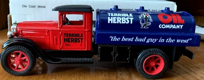 Banco de camión cisterna ERTL Terrible Herbst GB-4112 número de serie 0795, nuevo en caja Foto 1 de 4