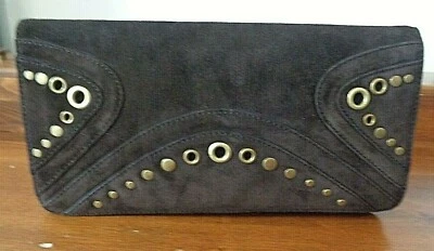 Bolso de mano/cartera de gamuza marrón Banana Republic Foto 1 de 4