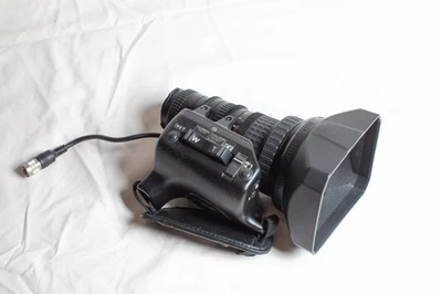 Fujinon TH 16x5.5BRMU (TH 16x5BRM-59) obiettivo zoom broadcast 1/3" 1:1.4/5.5-88 mm - Immagine 1 di 4