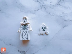 LEGO Minifigur - GHOST SPIRIT LADY - Halloween BAM Build a Mini 2025 NEU Spooky - Bild 1 von 2