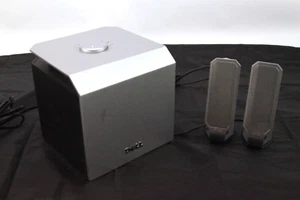 Dell A525 Zylux Multimedia Powered Subwoofer +2 Satellite Speakers - Picture 1 of 7