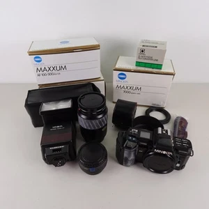Minolta Maxxum 7000 Quartz Date AF 100-300/4.5-5.6 Lens, 4000AF & Tele Converter - Picture 1 of 24