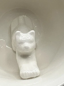 Creature Tassen Rosa Keramiktasse mit versteckter Katze im Inneren 10 Unzen - Bild 1 von 7