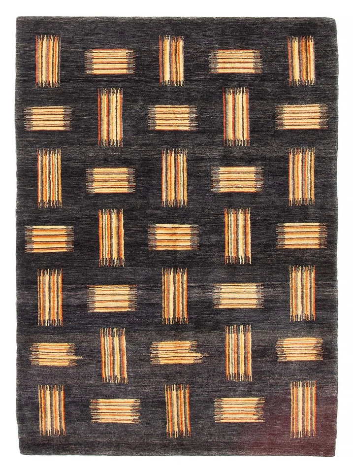 4'8" x 6'4" Hand Knotted Area Rug Traditional Oriental Wool Carpet - Image 1 of 4