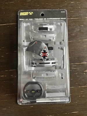 Комплект серебристого кузова 2004 Radio Shack XMODS Super Street для радиоуправляемого автомобиля Acura RSX 60-8515 - Изображение 1 из 2