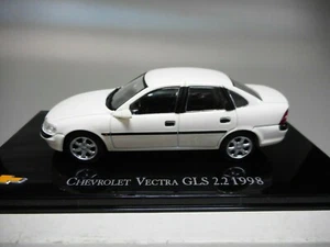 CHEVROLET VECTRA 1988 GLS 2.2 WHITE (OPEL VECTRA B) CHV 24 BRASIL 1:43 SALVAT IX - Imagen 1 de 4