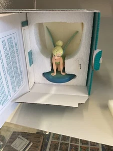 Walt Disney Classics WDCC 1234303 Peter Pan’s Tinker Bell Playful Pixie Figur - Bild 1 von 1