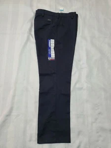 IZOD Men's American Chino Flat Front Classic Fit Pant Black 36Wx30L B2 - Picture 1 of 6