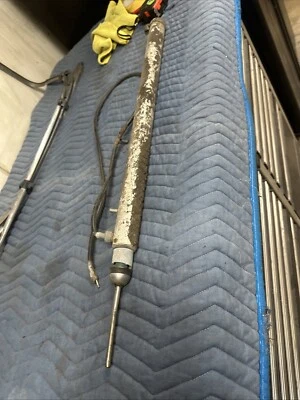 Cadillac Fleetwood 1952 antena de radio OEM de colección Foto 1 de 4