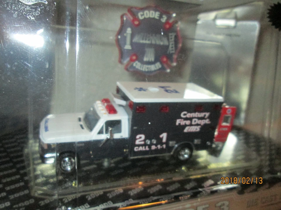 Ford F-350 92-97 millennium series purple ambulance RESCUE Code 3 TRUCK #21 1/64 - Image 1 of 4