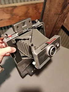 Polaroid Land Camera Automatic 100 in Box mit Koffergurt *NUR UNGEPRÜFTE TEILE* - Bild 1 von 24