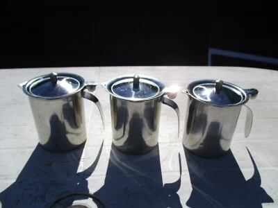 VINTAGE ADCRAFT STAINLESS STEEL DINER CREAMER, KOREA. HANDLE, HINGED LID. NICE. - Image 1 of 4