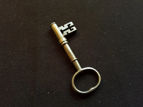 One Reclaimed Antique Cast Steel Georgian Key Door Furniture (EER175) Cover