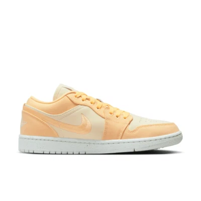 [DV0426-200] Zapatillas Jordan Para Mujer Air Jordan 1 Low SE Dorado Celestial *NUEVAS* Foto 1 de 4