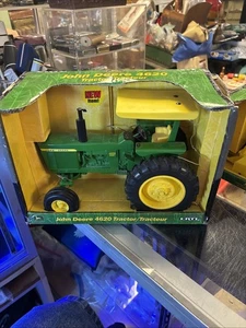 1/16 John Deere 4620 Diesel Collector Edition Tractor W/Cab by ERTL W/Box! - Picture 1 of 7