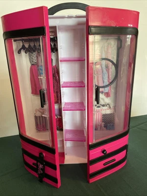 Barbie Pink Wardrobe Closet W/Handle Hard Plastic Carrying Case 8 Hangers Mattel - Image 1 of 4