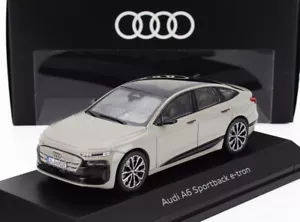 AUDI A6 E-TRON SPORTBACK 2024 - beige SIAM a 1/43 di Norev - Foto 1 di 2