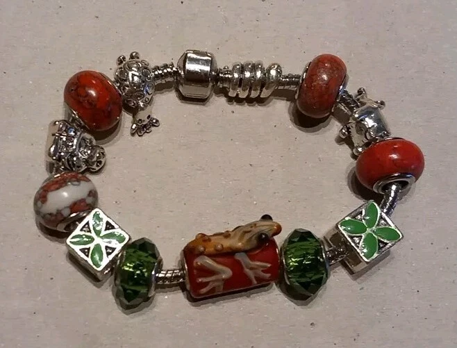 Beads Armband versilbert, 190mm, Frosch, Rot-grün, Howlith, Glas- und Acrylglas  - Bild 1 von 1