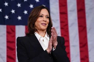 Foto brillante Kamala Harris 49º VICEPRESIDENTE DE LOS ESTADOS UNIDOS 4X6 - Imagen 1 de 1