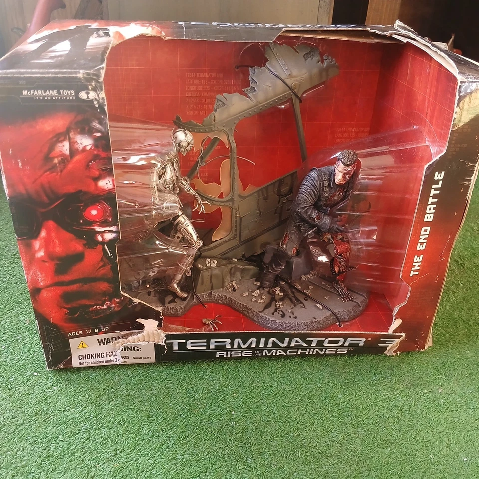 McFarlane Toys TERMINATOR 3 RISE OF THE MACHINES The End Battle Deluxe Set  READ - Image 1 of 4