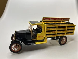 Danbury Mint Replica Of The 1927 Coca Cola Ford Delivery Truck 1:24 Die Cast - Picture 1 of 15