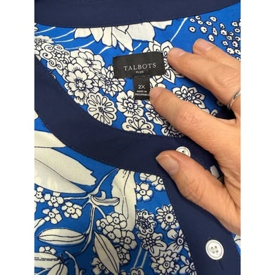 Talbots Plus 2X Blue White Floral Long Sleeve Blouse Button Front Tunic Top - Image 1 of 4