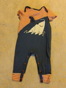 Baby Junge Strampler 6-9 Monate Katze & Jack Hai - Bild 1 von 2