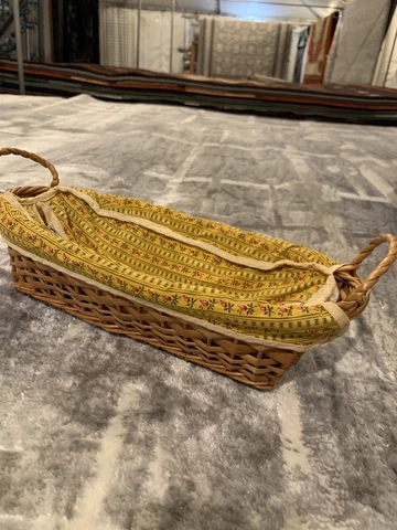 Vintage Willow Bread Basket~French Country~ Petit Yellow Floral Fabric Liner~14” Cover