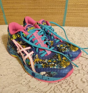 colorful womens tennis shoes
