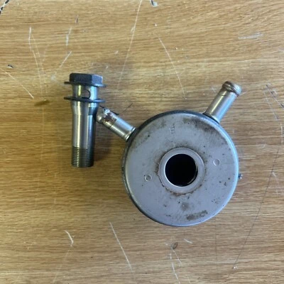 Yamaha R6 YZF-R6 600 2005 enfriador de aceite + perno de montaje + arandela - buenas roscas Foto 1 de 4