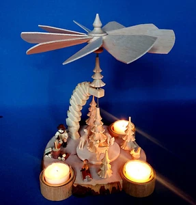 Teelicht Pyramide 25cm geschnitzt Waldmotiv - Handarbeit Erzgebirge Schnitzerei - Bild 1 von 7