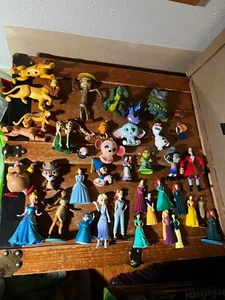 Large Lot of Disney Princess Toy Story Fiona Bugs Life Lion King Movie Vinyl Rub - Picture 1 of 24