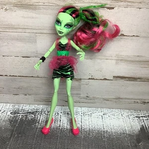 Muñeca Monster High Zombie Shake Venus McFlytrap - Imagen 1 de 4