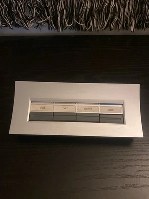 RadioShack 4 Way Audio/Video Selector No. 15-1983 - Image 1 of 3