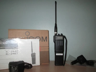 ICOM IC-24AT FM Dual Band VHF/UHF Amateurfunk Transceiver mit Zubehör - Bild 1 von 4