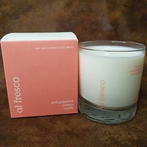 Vela Grove Co. Al Fresco pomelo jazmín vainilla cera de soja vela 7 oz - Imagen 1 de 5