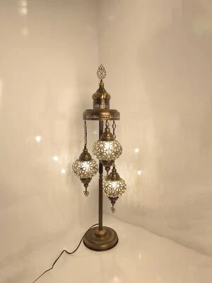 Lámpara de pie Angora Osman 3 globos | 100% hecha a mano en Turquía, bohemia, turca... Foto 1 de 4