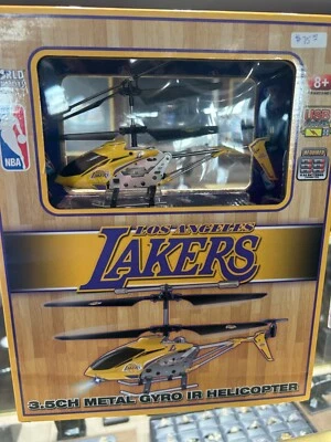 NBA LA LAKERS 3.5-Ch Metal Gyro IR HELICOPTER,  World Tech Toys - Image 1 of 4