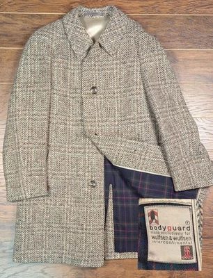 Vintage Wool Size 44R Fully Lined Satin and Flannel Men's Overcoat Body Guard Co - Image 1 of 4